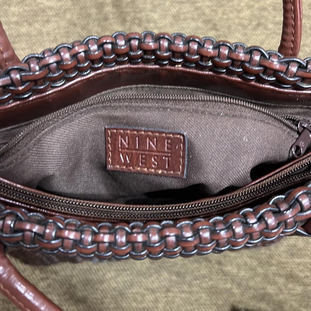 Nine West - Picture 2 of 9